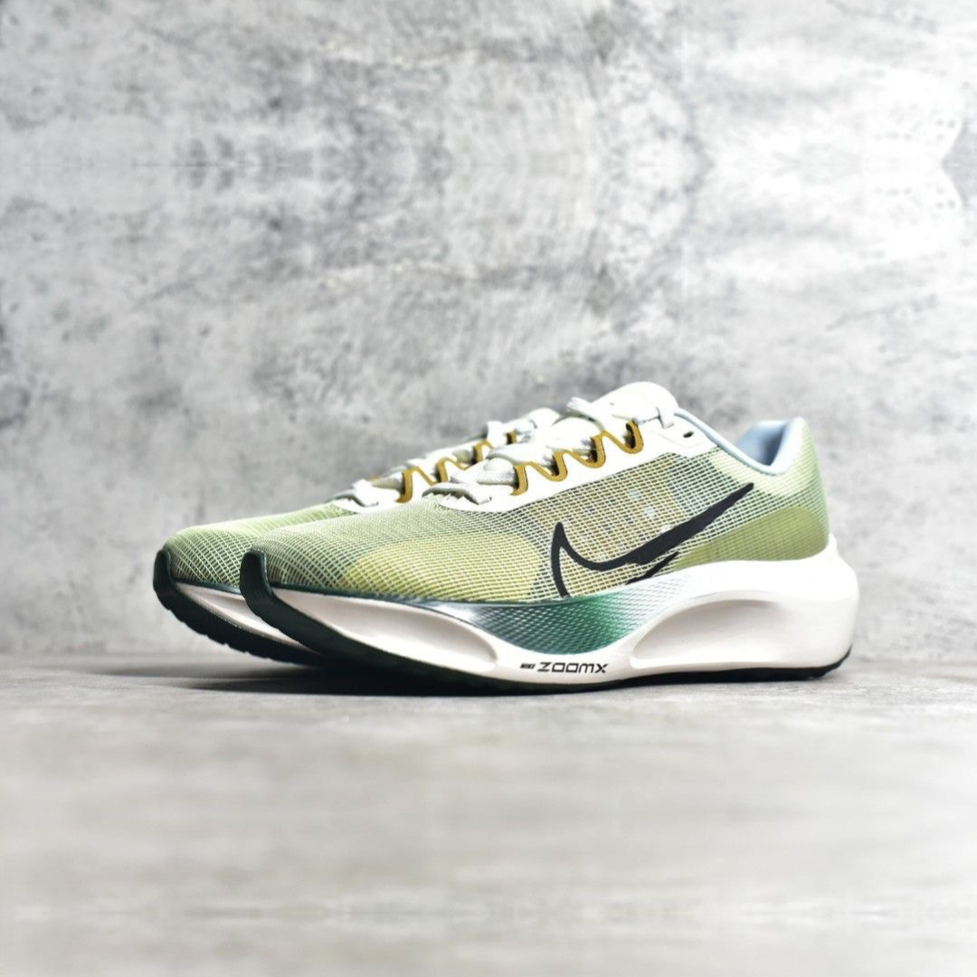 Tênis Nike Zoom Fly 5 Verde Oliva e Branco