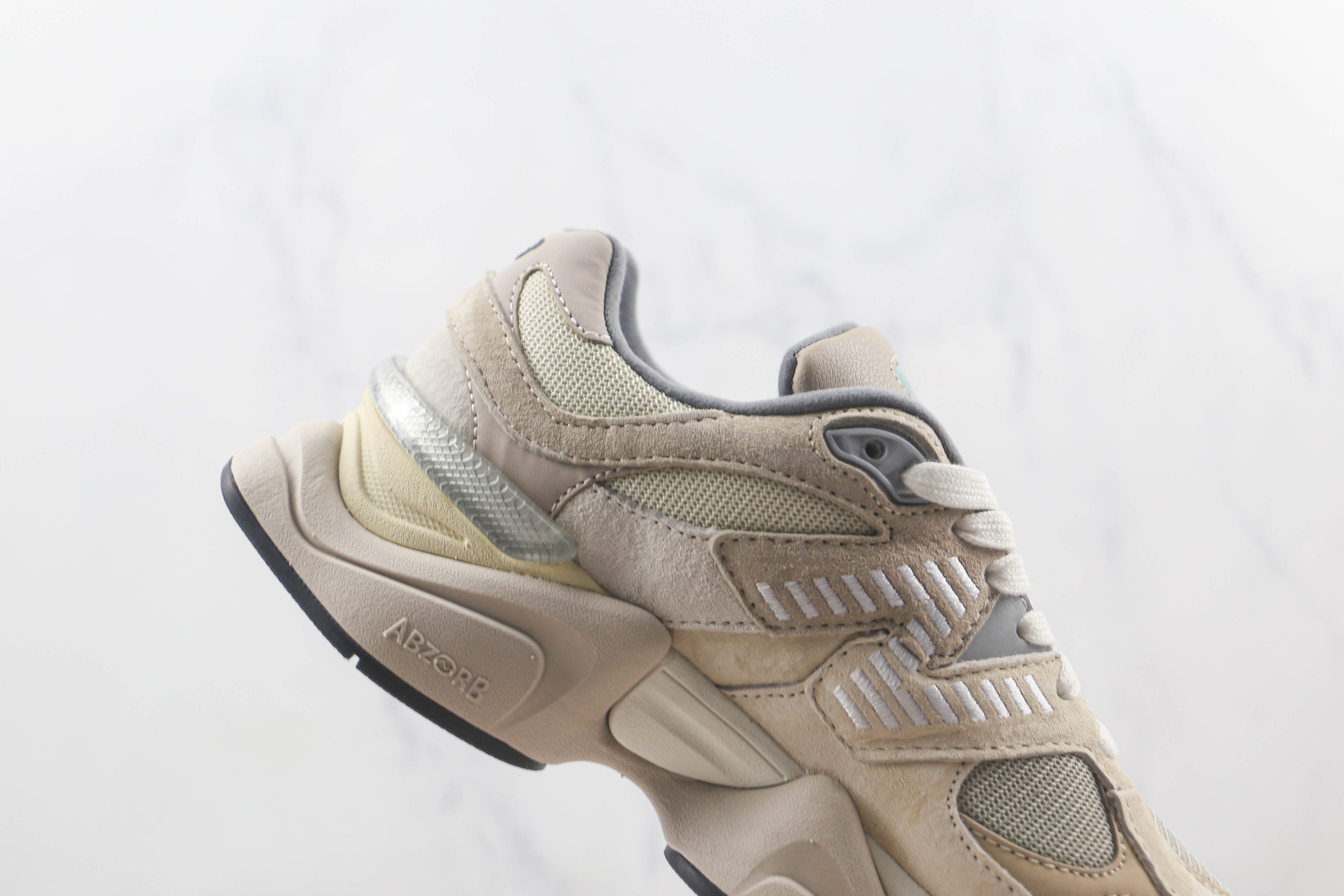 Tênis New Balance 9060 Sea Salt