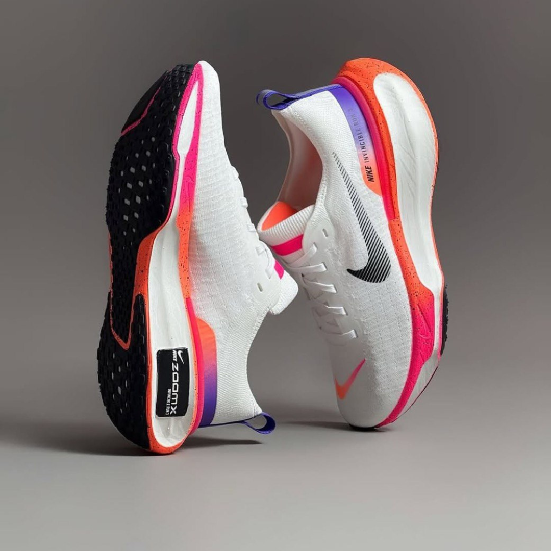 Tênis Nike Invincible Run 3 - Branco/Hyper Rosa