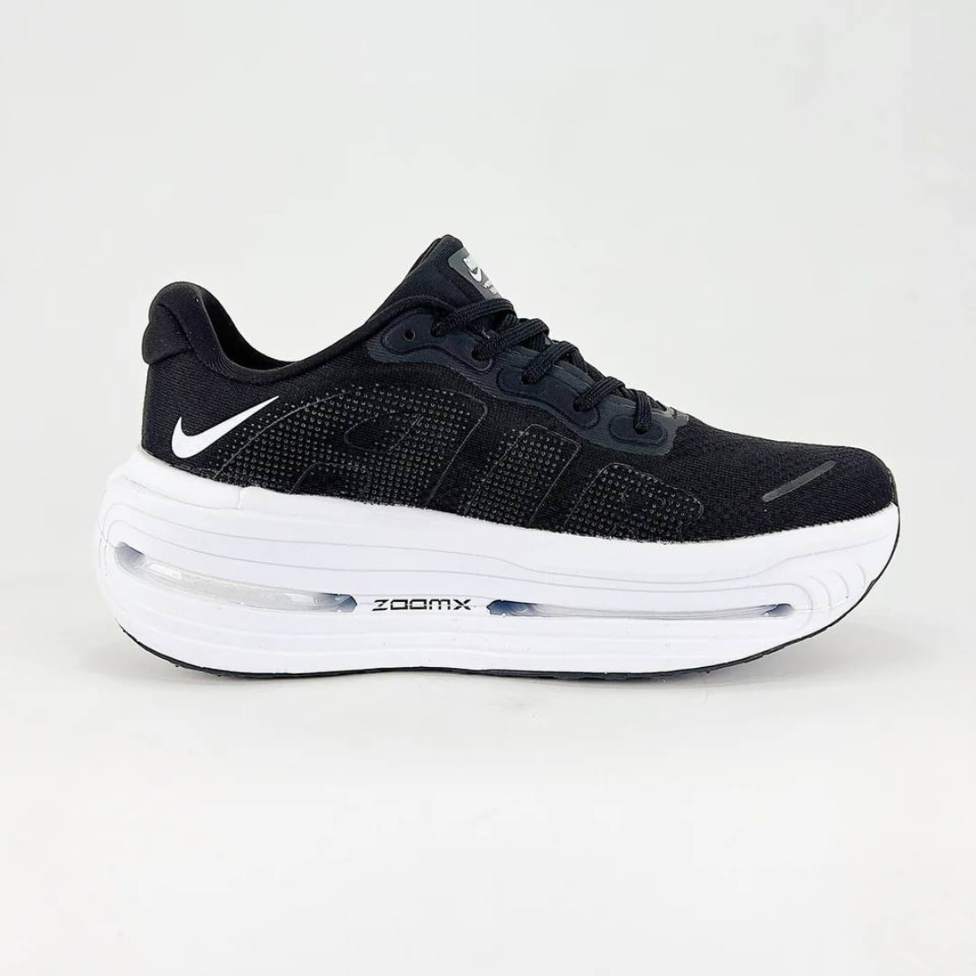 Tênis Nike Vomero Premium - Preto/Branco