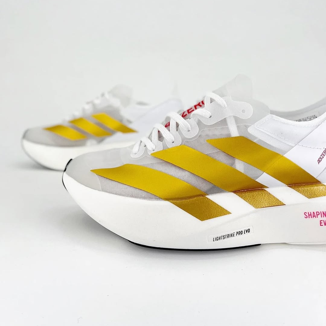 Tênis Adidas Adizero Adios PRO EVO 1 - Branco/Dourado