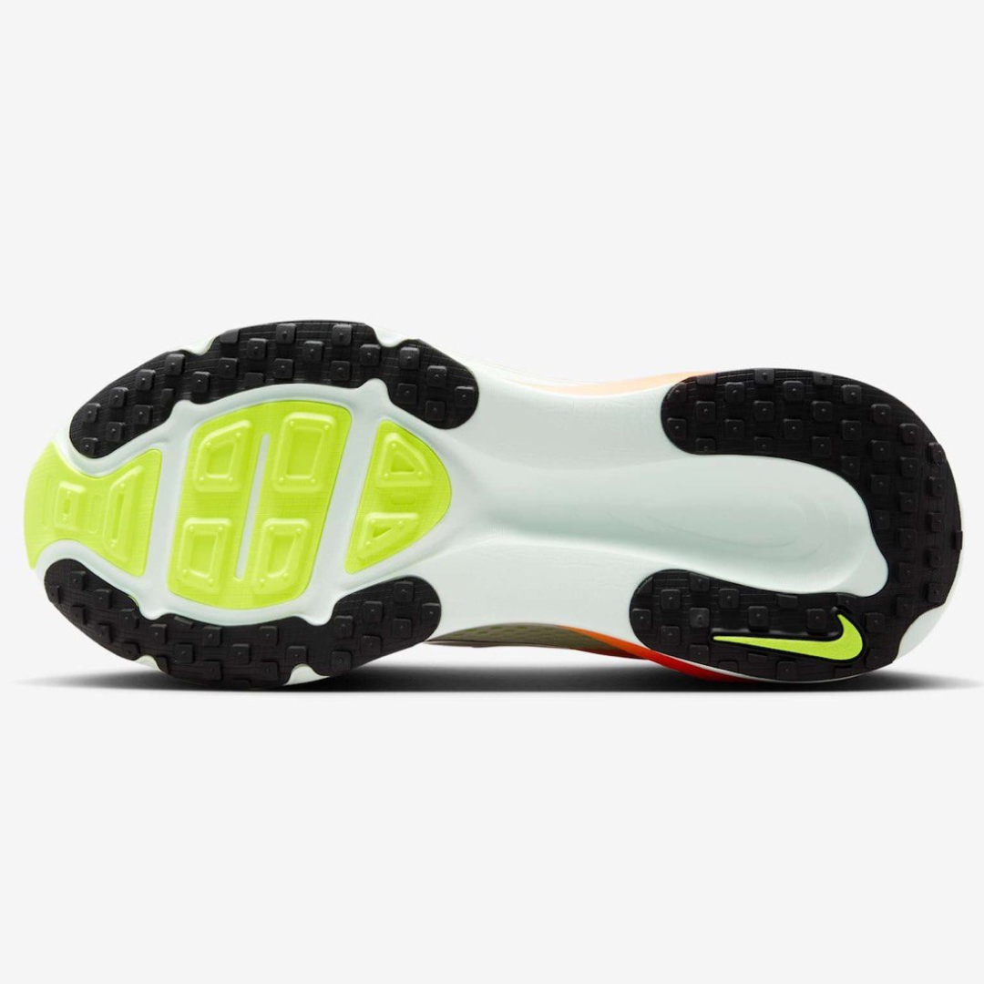 Tênis Nike Vomero 18 - Verde/Laranja