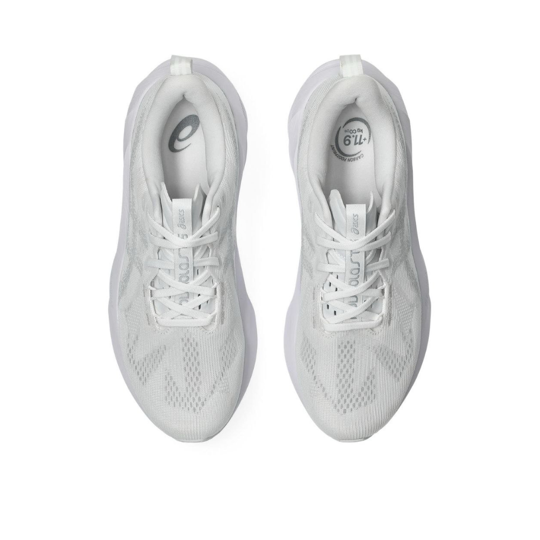 Tênis Asics Novablast 5 - Branco