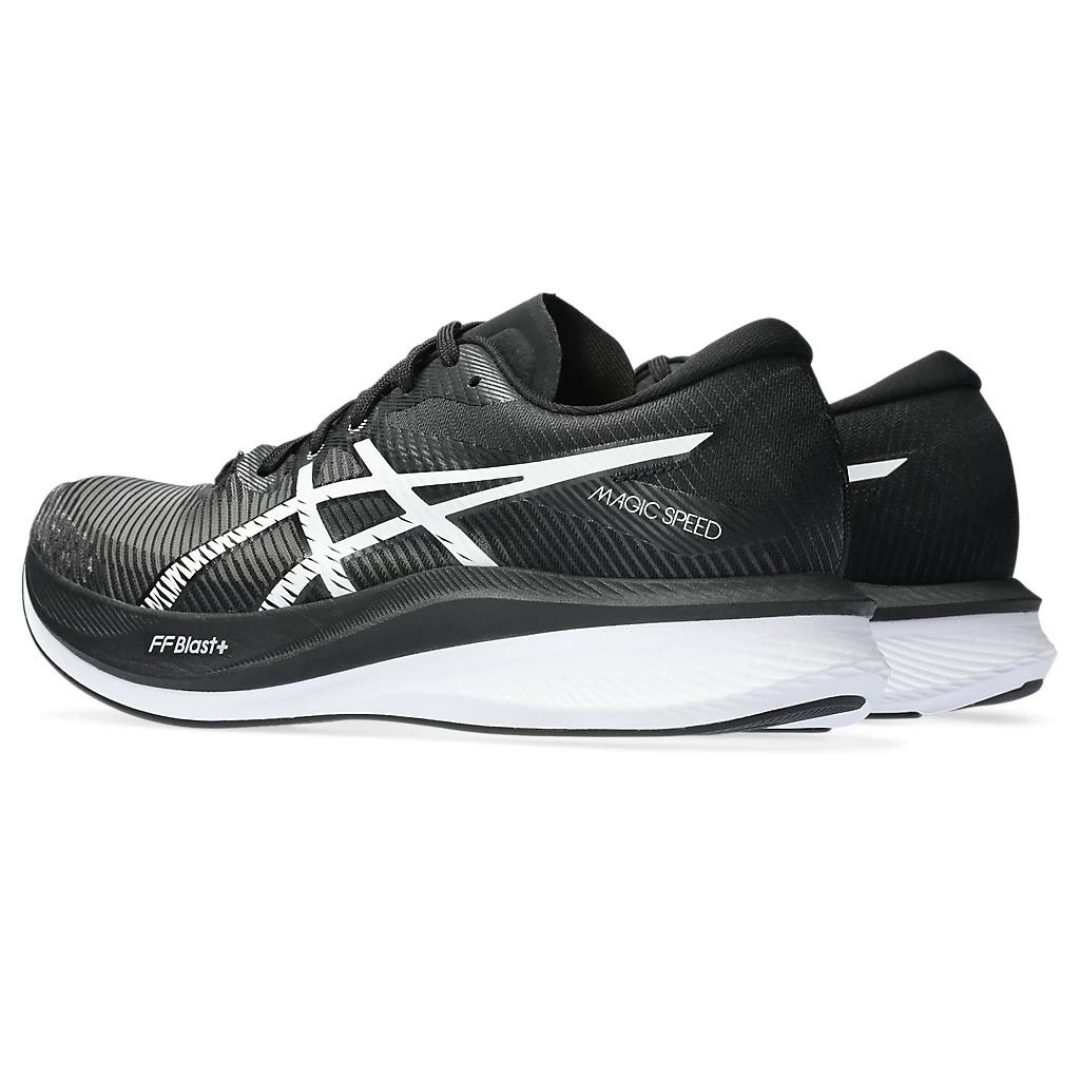 Tênis Asics Magic Speed 3 - Preto e Branco