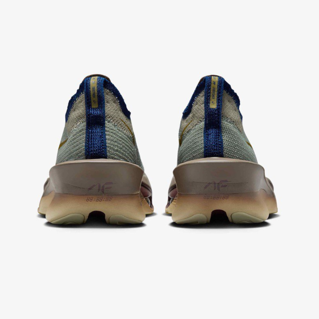 Tênis Nike ZoomX ALPHAFLY Next% 3 Premium - Marrom/Cinza