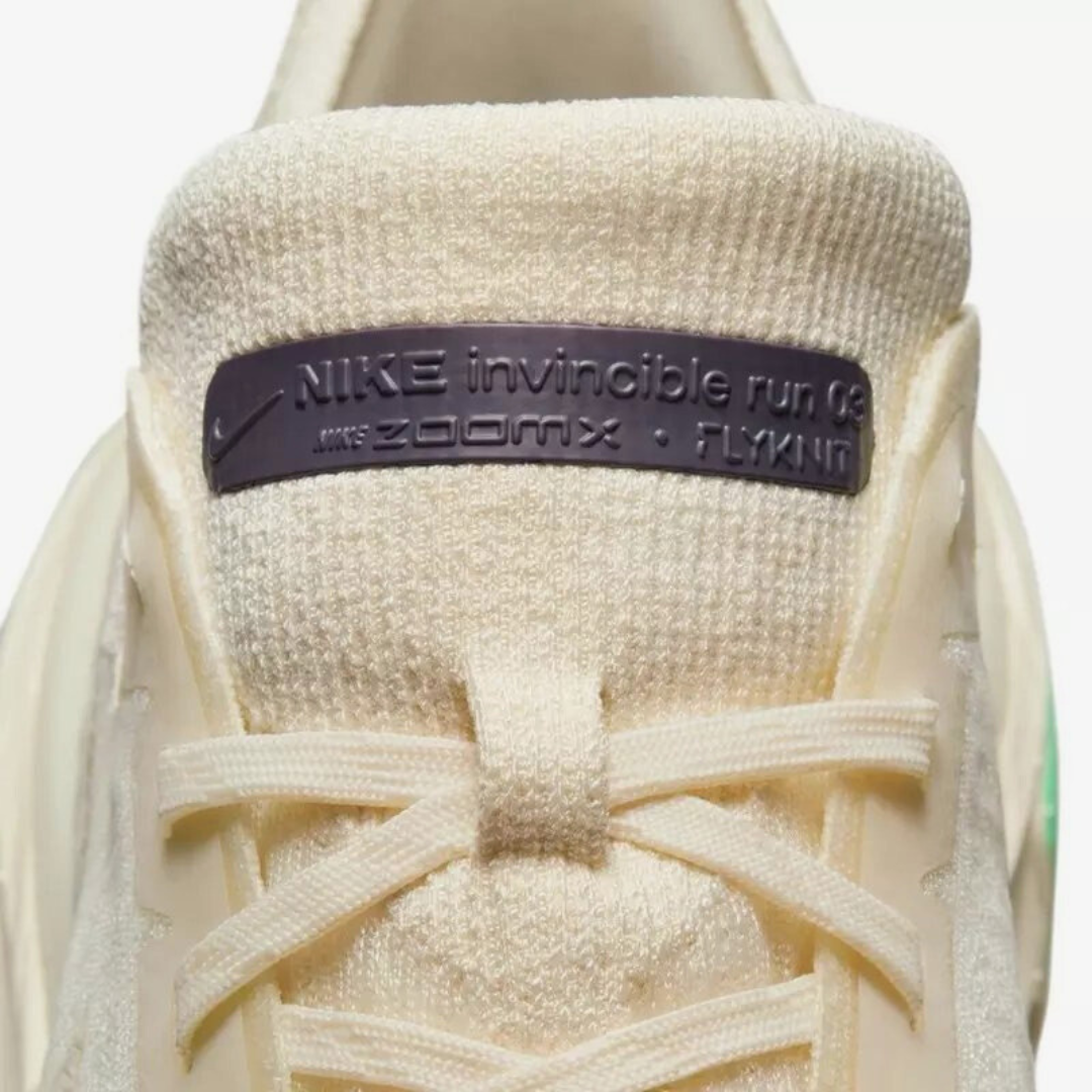 Tênis Nike Invincible Run 3 - Bege