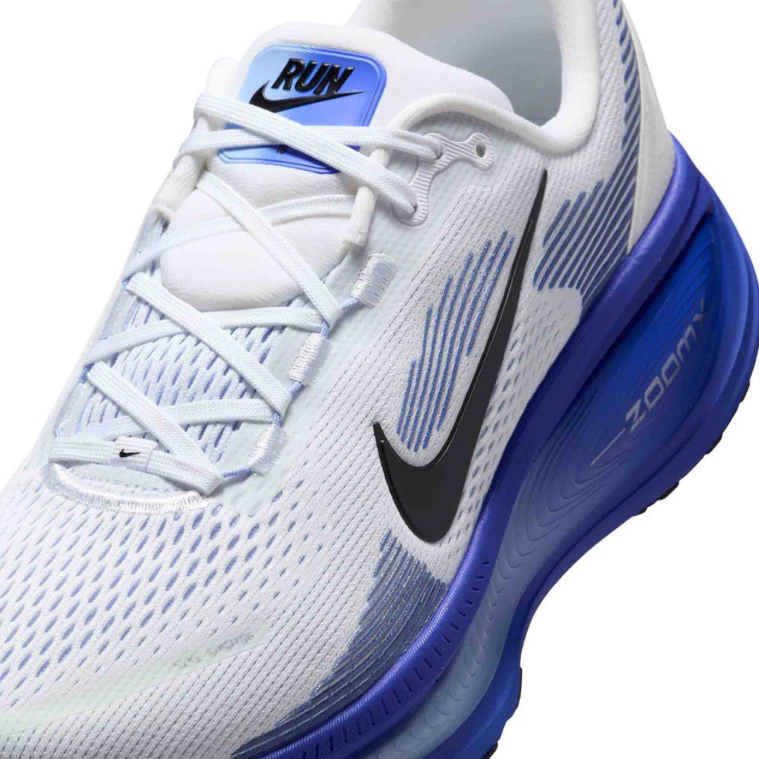 Tênis Nike Vomero 18 - Branco/Azul Marinho