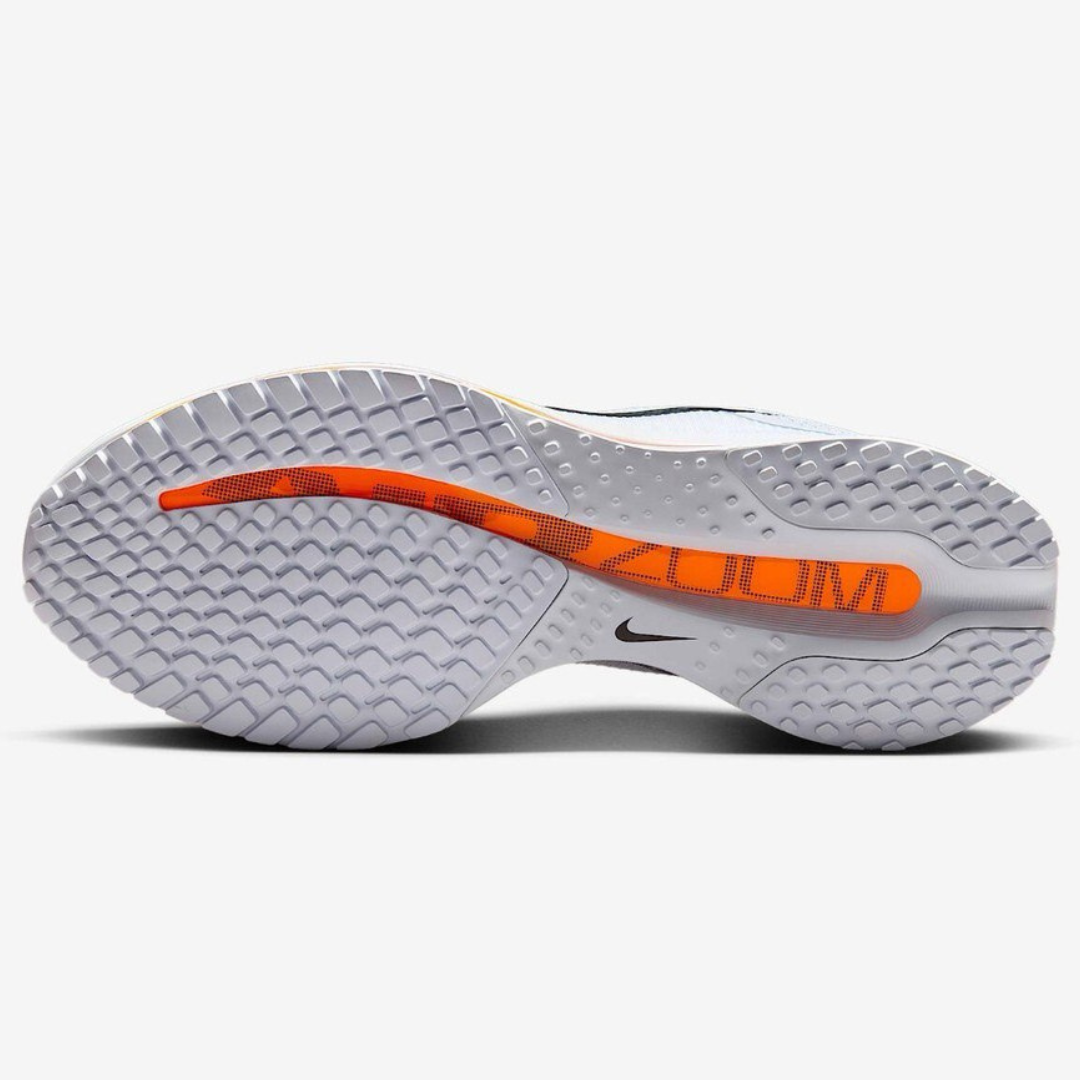Tênis Nike Pegasus Premium - Cinza Futebol/Laranja