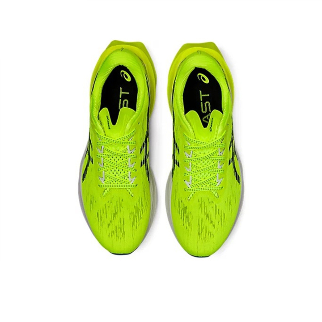 Tênis Asics Novablast 3 Verde fluorescente e Preto