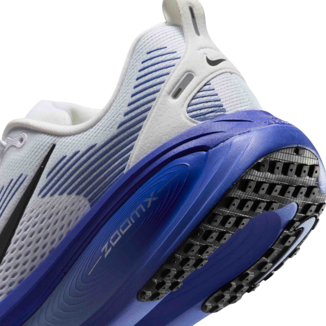 Tênis Nike Vomero 18 - Branco/Azul Marinho