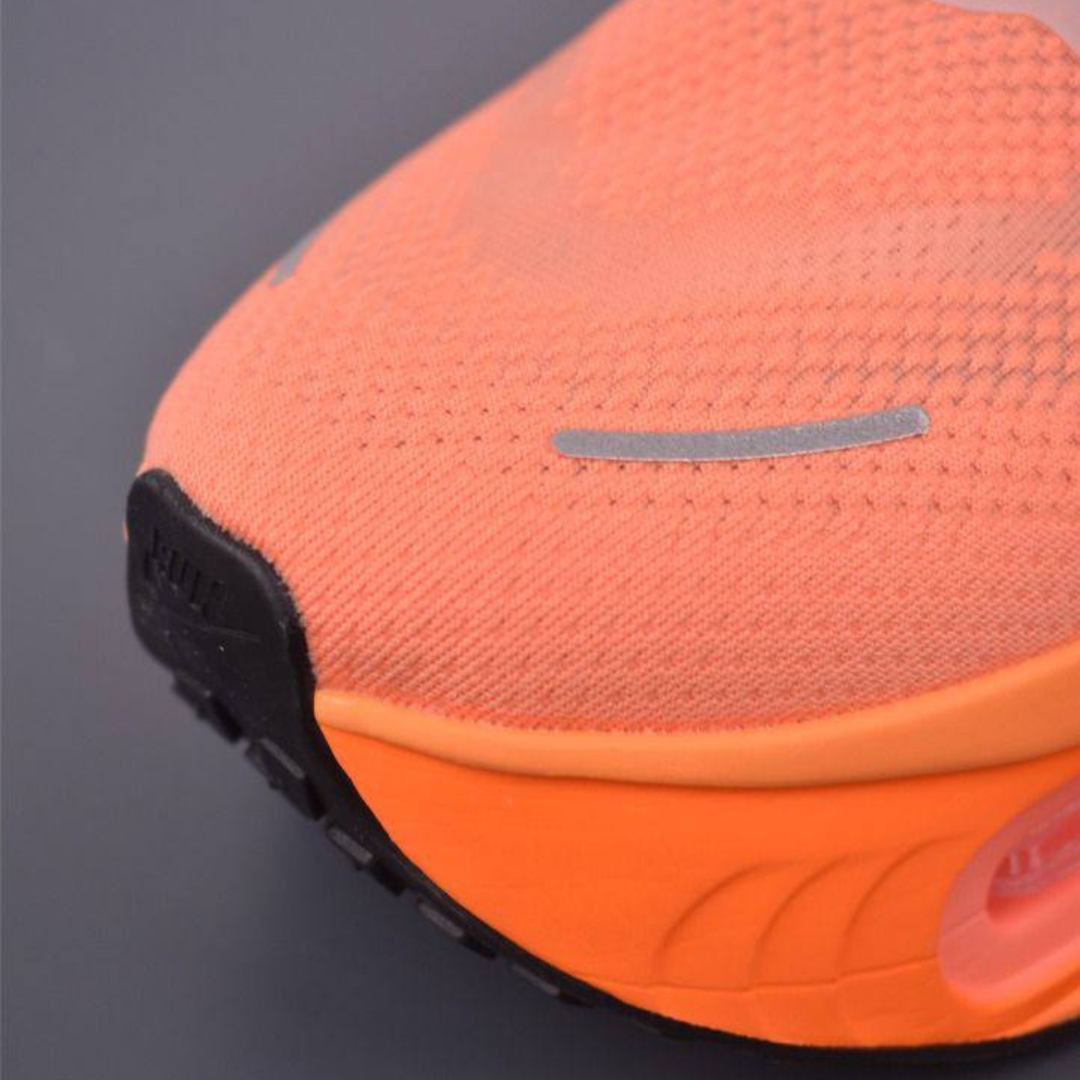 Tênis Nike Vomero Premium - Laranja/Cinza