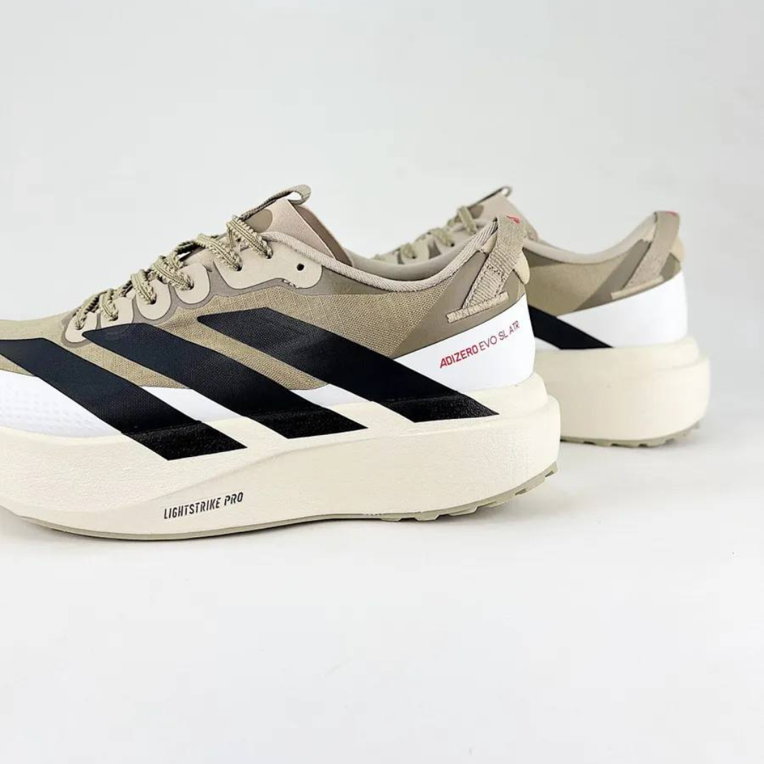 Tênis Adidas Adizero EVO SL ATR - Bege/Preto