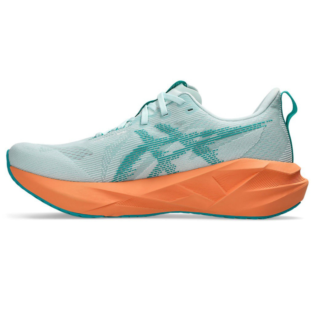 Tênis Asics Novablast 5 - Verde com Laranja