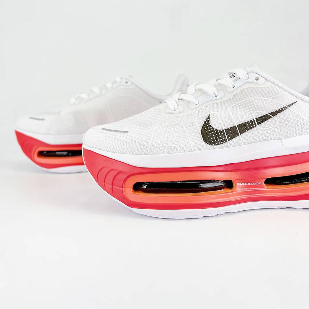 Tênis Nike Vomero Premium - Branco/Vermelho