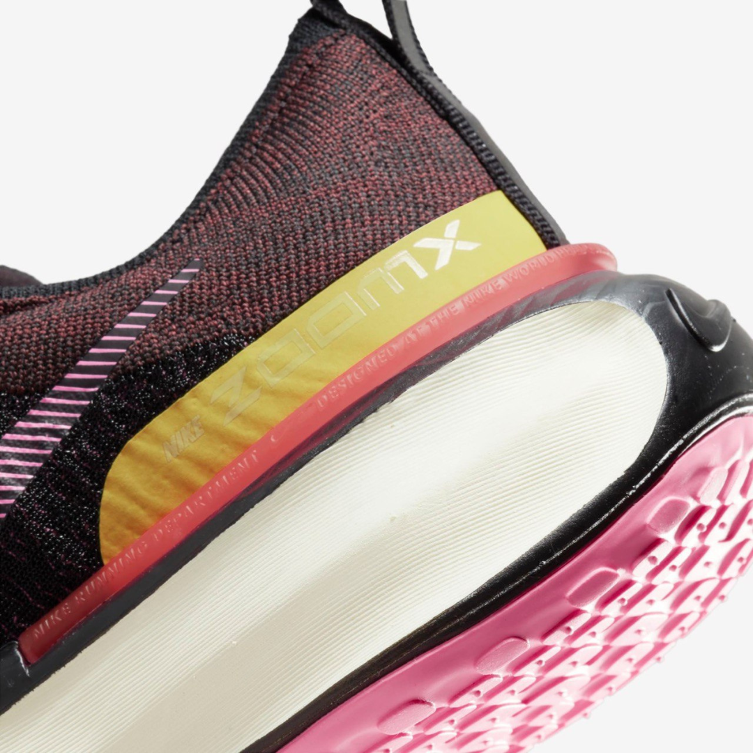 Tênis Nike Invincible Run 3 - Preto/Rosa
