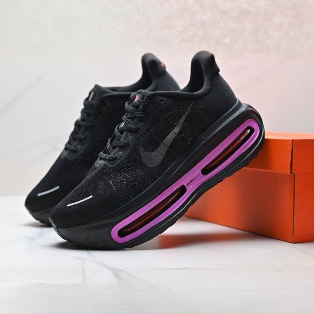Tênis Nike Vomero Premium - Preto/Roxo