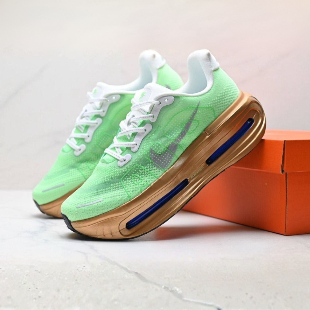Tênis Nike Vomero Premium - Verde/Dourado