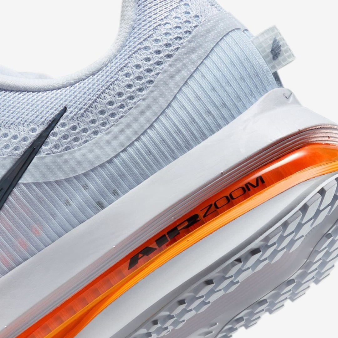 Tênis Nike Pegasus Premium - Cinza Futebol/Laranja