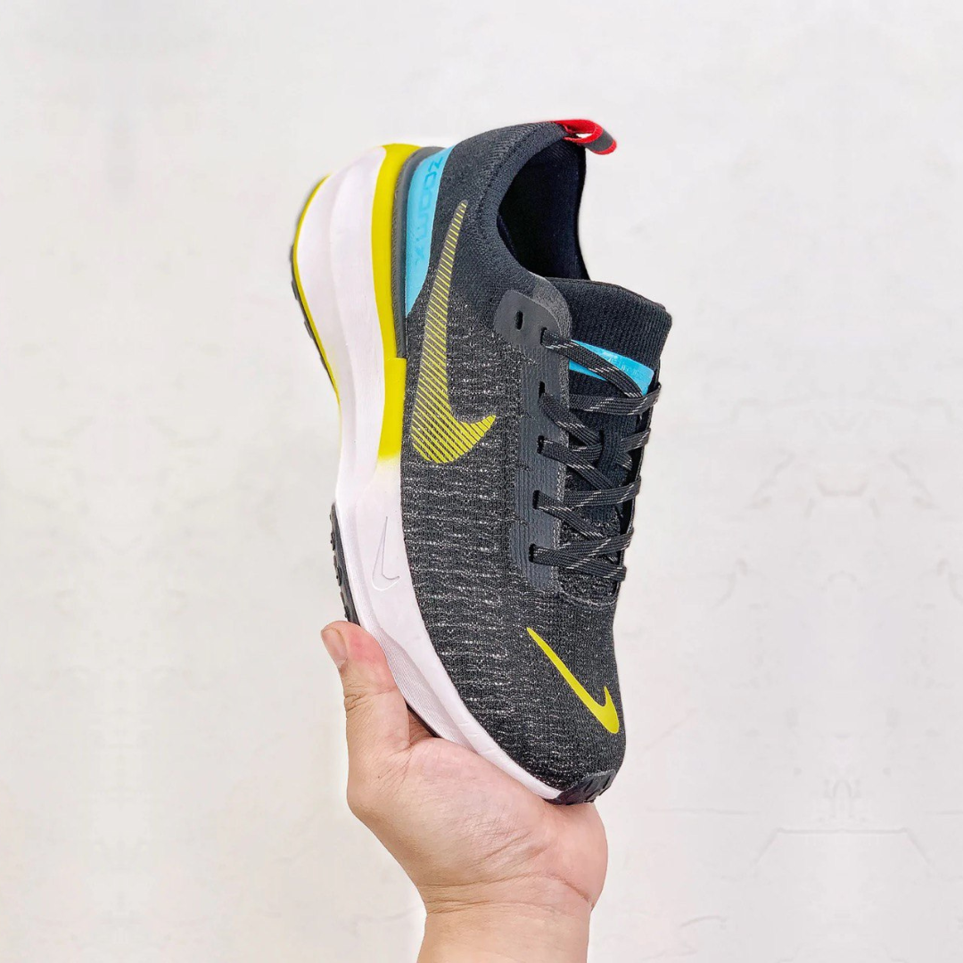 Tênis Nike Invincible Run 3 - Preto/Azul Báltico/Amarelo