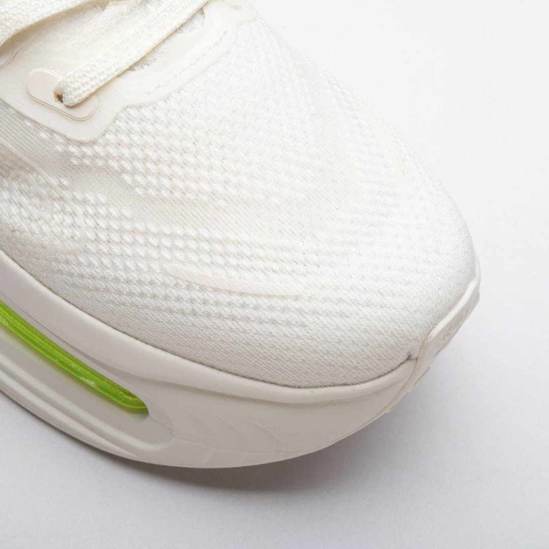Tênis Nike Vomero Premium - Branco/Verde