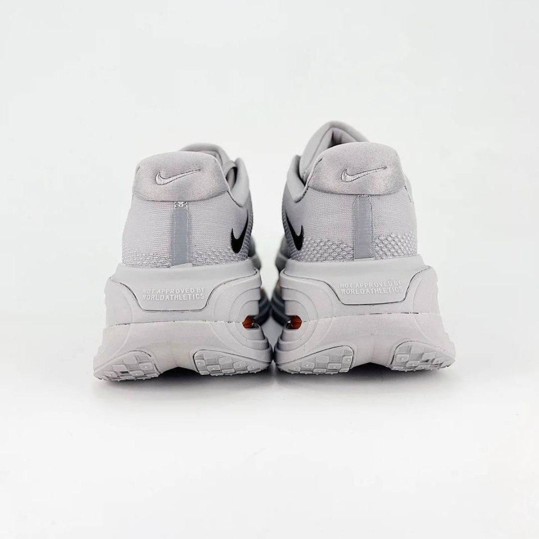 Tênis Nike Vomero Premium - Cinza/Laranja