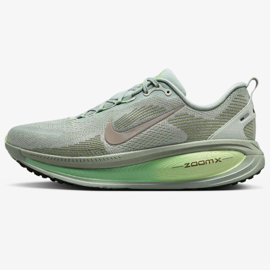 Tênis Nike Vomero 18 - Verde Oliva
