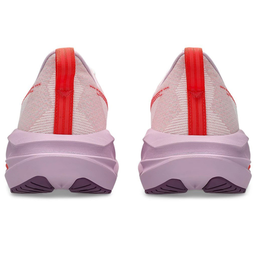 Tênis Asics Novablast 5 - Rosa/Vermelho