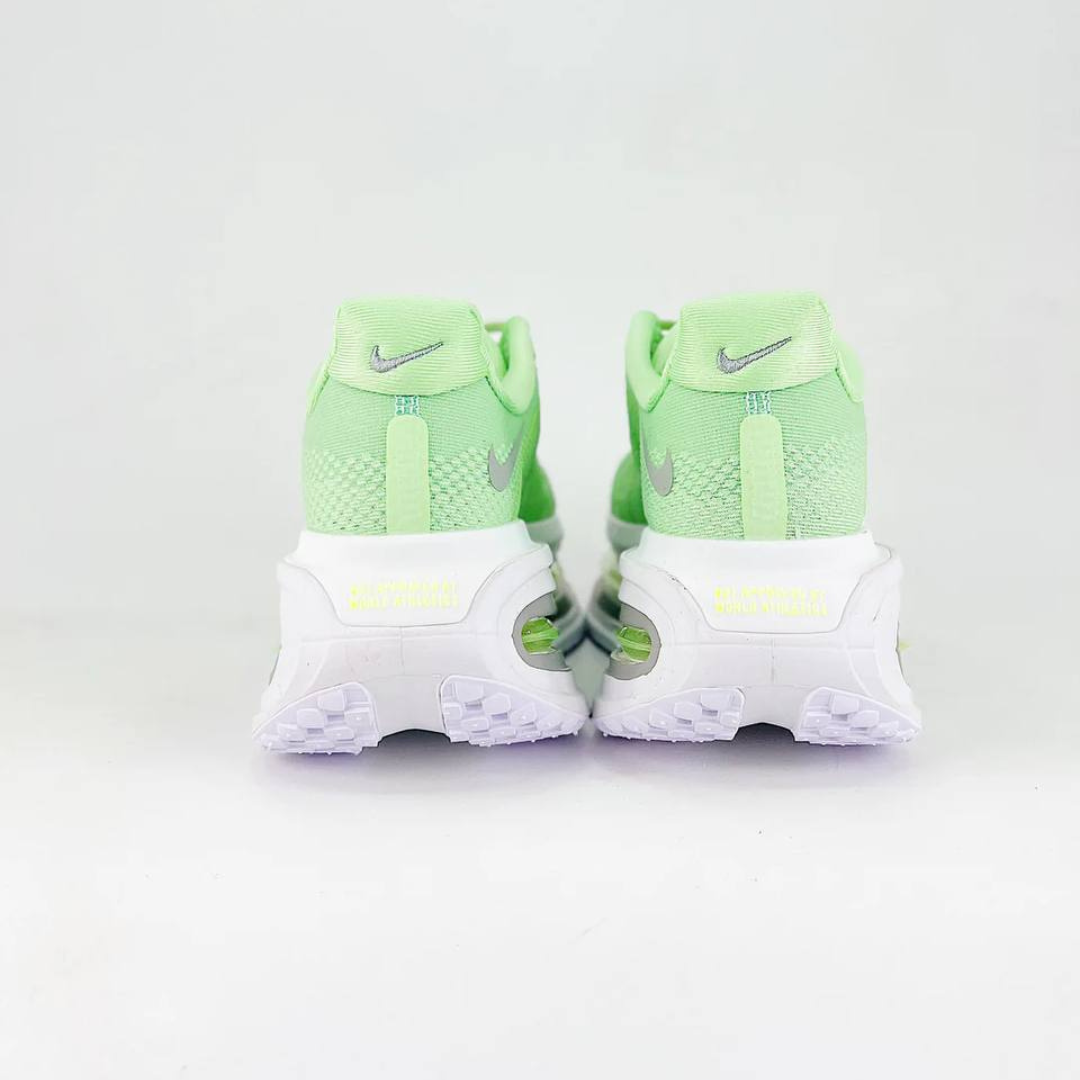 Tênis Nike Vomero Premium - Verde/Cinza