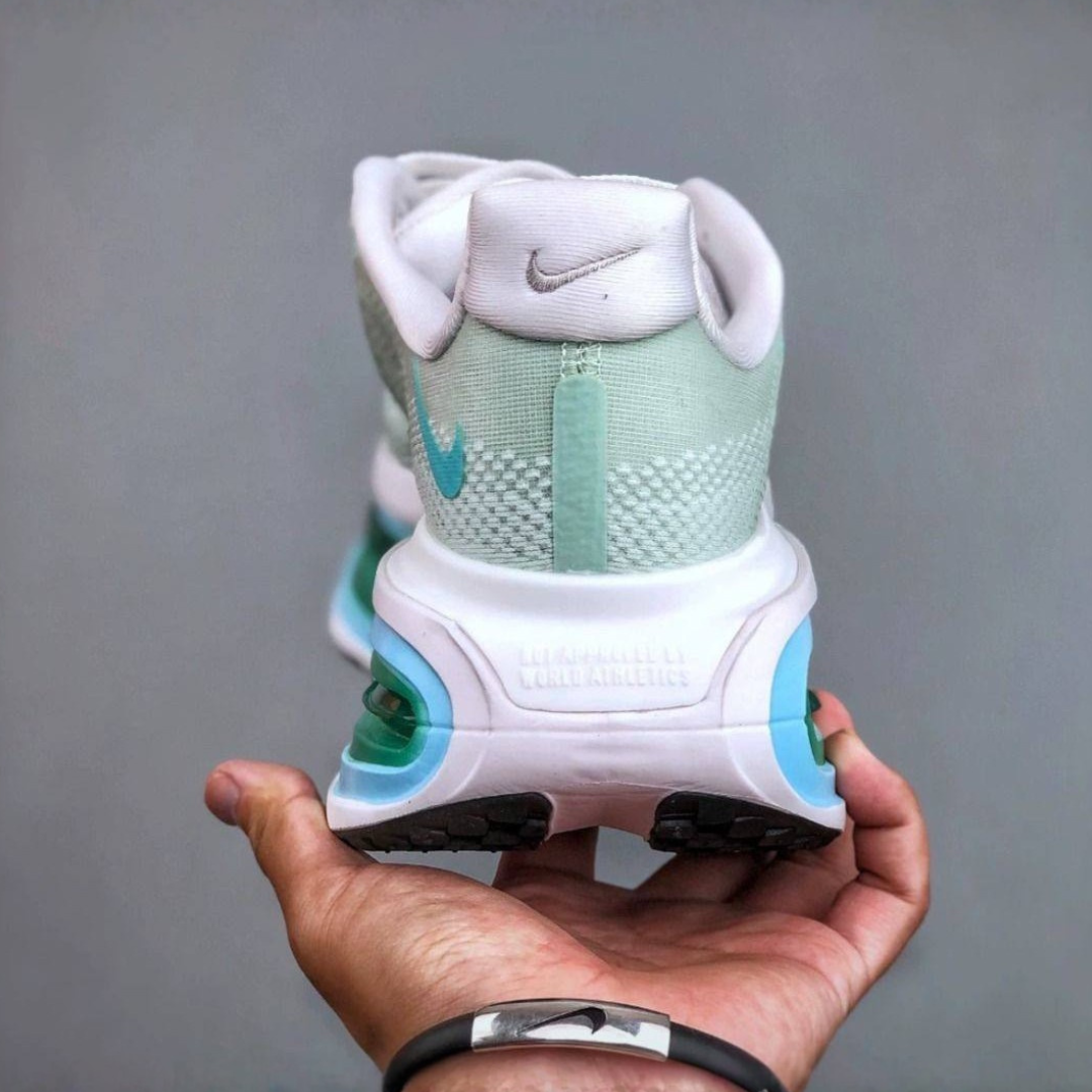 Tênis Nike Vomero Premium - Verde/Azul