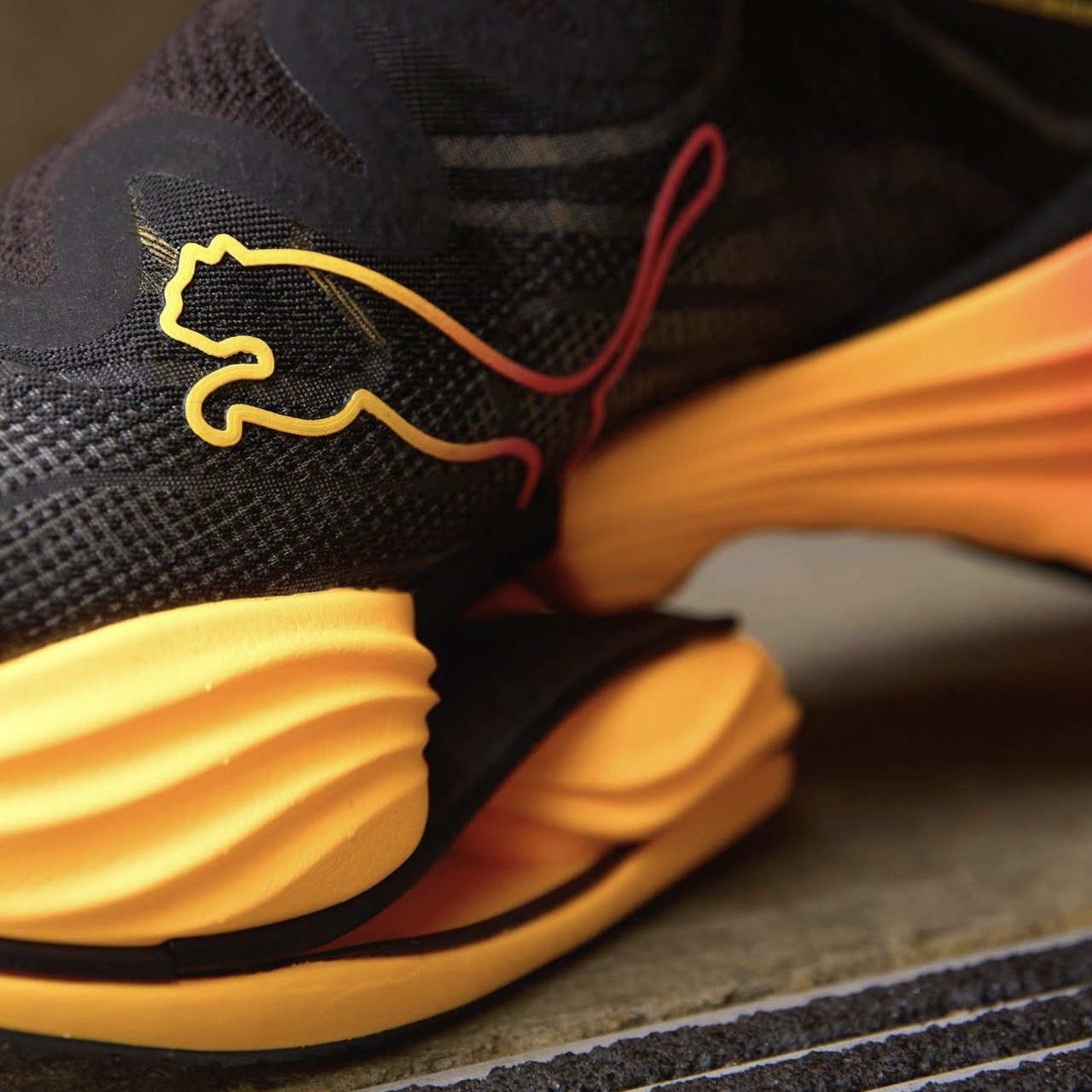 Tênis Puma Fast-RB Nitro Elite - Preto/Laranja/Rosa