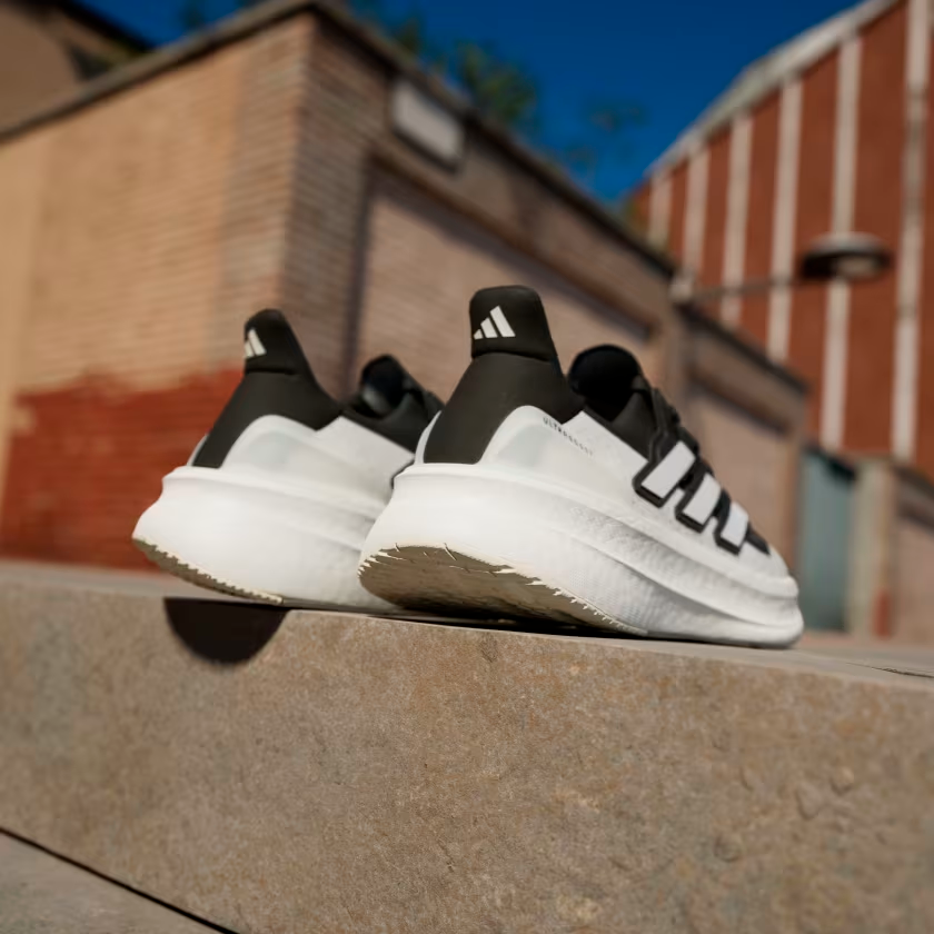 Tênis Adidas Ultraboost 5 Black Cloud White