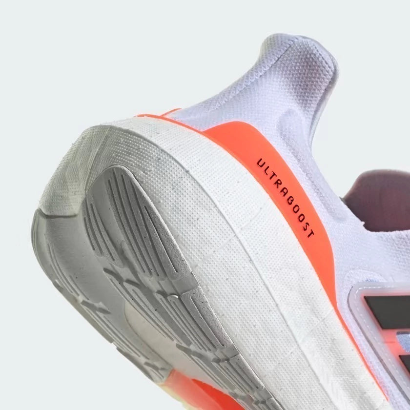Tênis Adidas Ultraboost Light Cloud White Solar Red