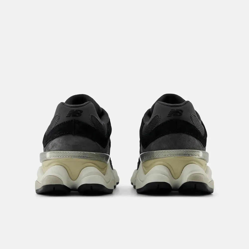 Tênis New Balance 9060 Black Magnet