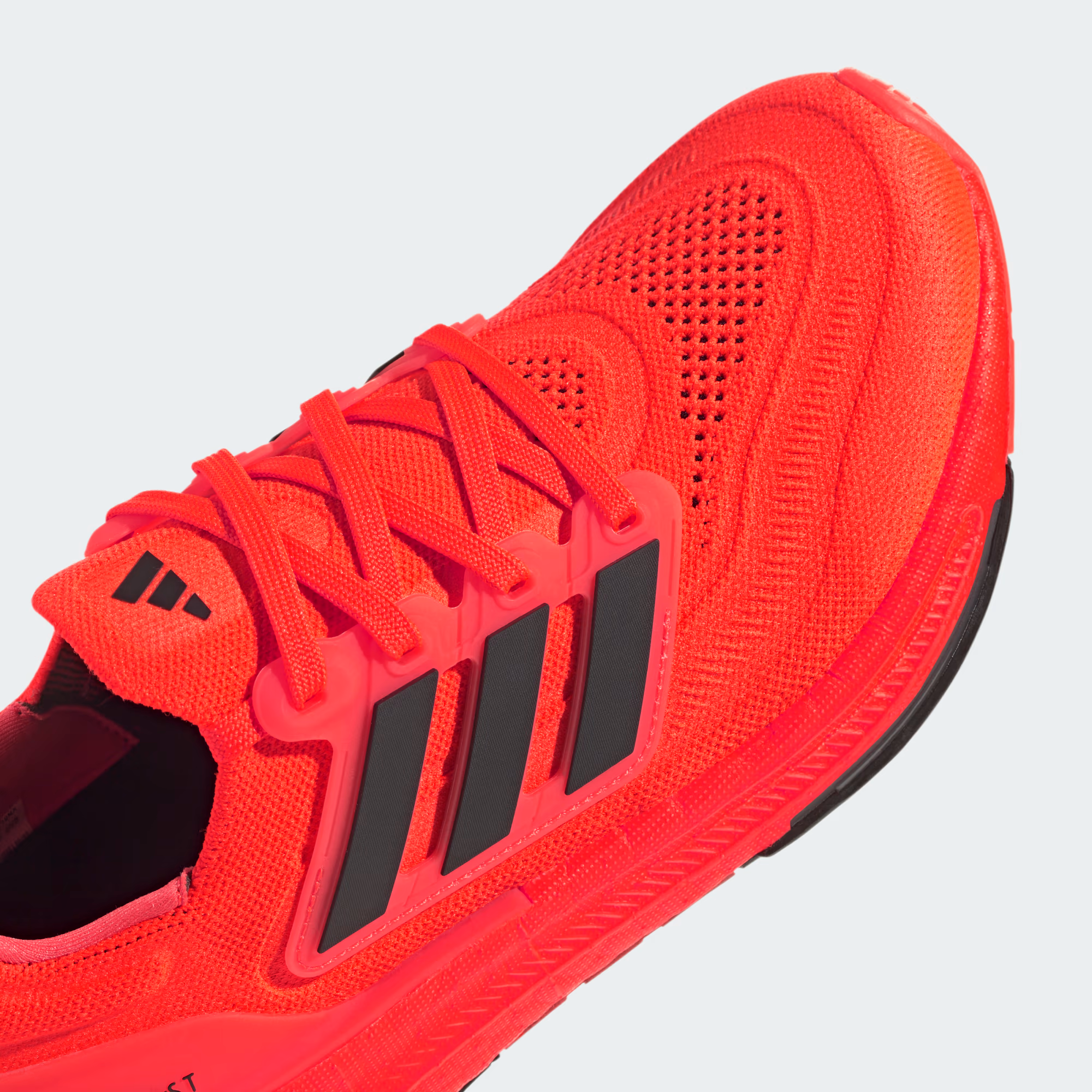 Tênis Adidas Ultraboost Light Solar Red Night Metallic