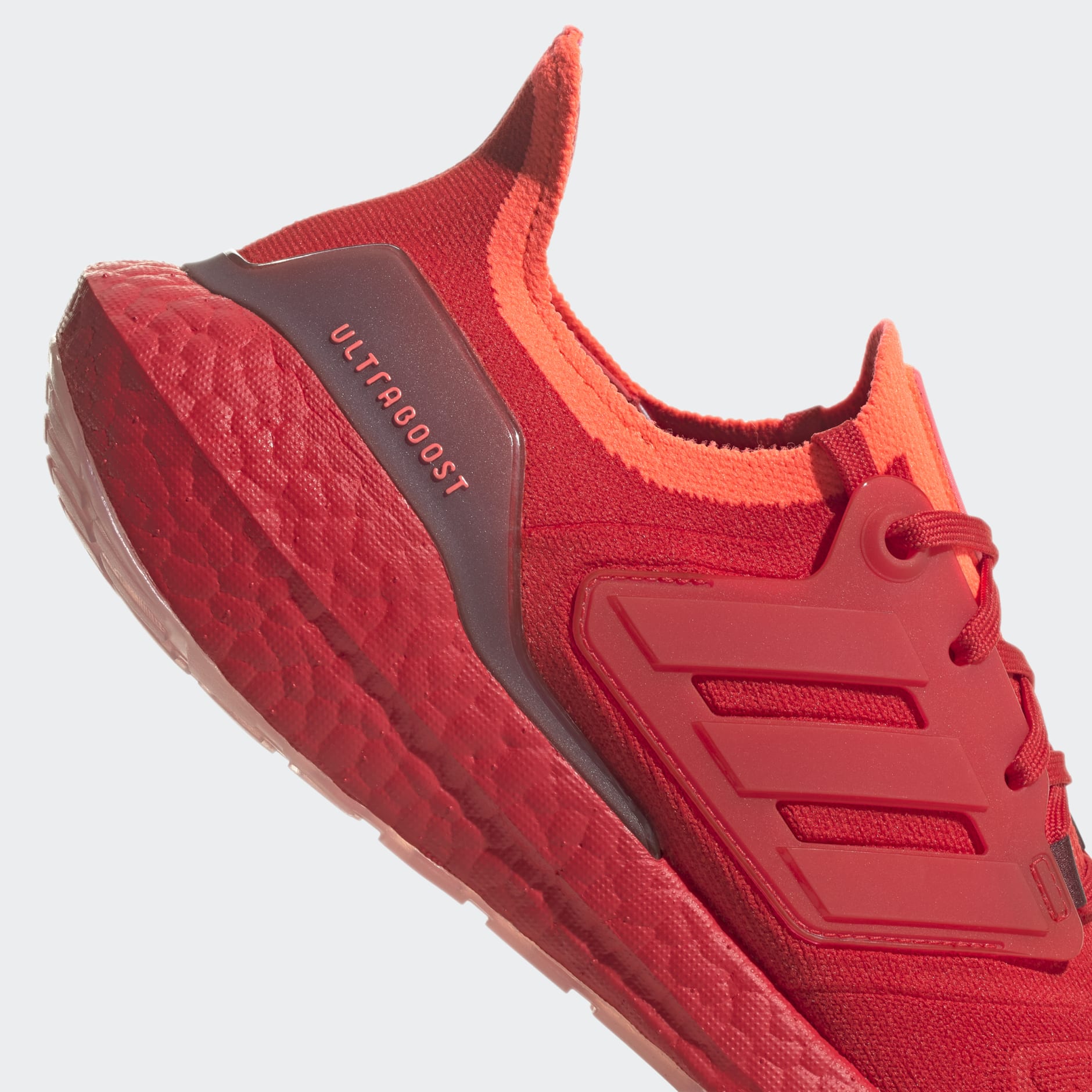 Tênis Adidas Ultraboost 22 Vivid Red