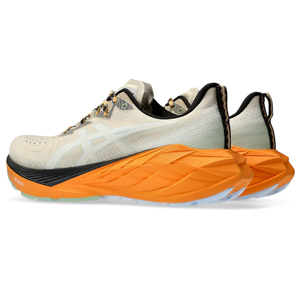 Tênis Asics Novablast™ 4 Bege Laranja