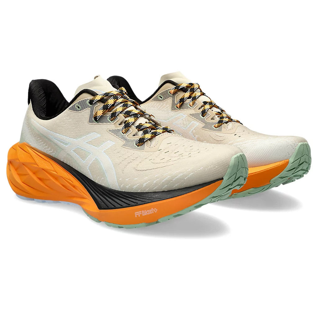 Tênis Asics Novablast™ 4 Bege Laranja