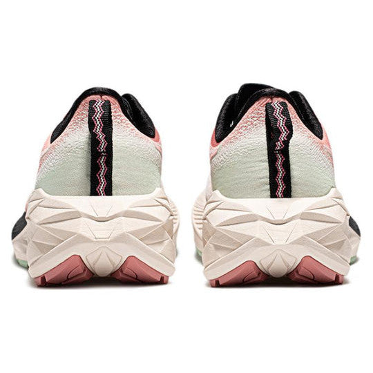 Tênis Asics Novablast™ 4 Rosa Preto