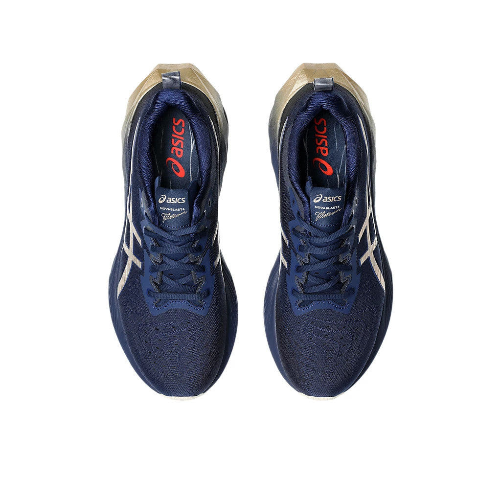 Tênis Asics Novablast™ 4 Platinum Azul Marinho Dourado