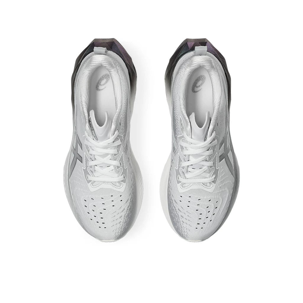 Tênis Asics Novablast™ 4 White Black