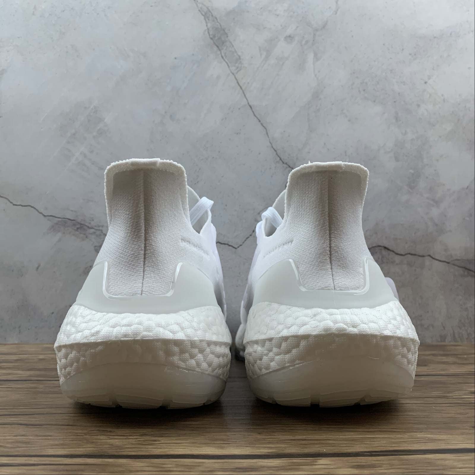 Tênis Adidas Ultraboost 21 White