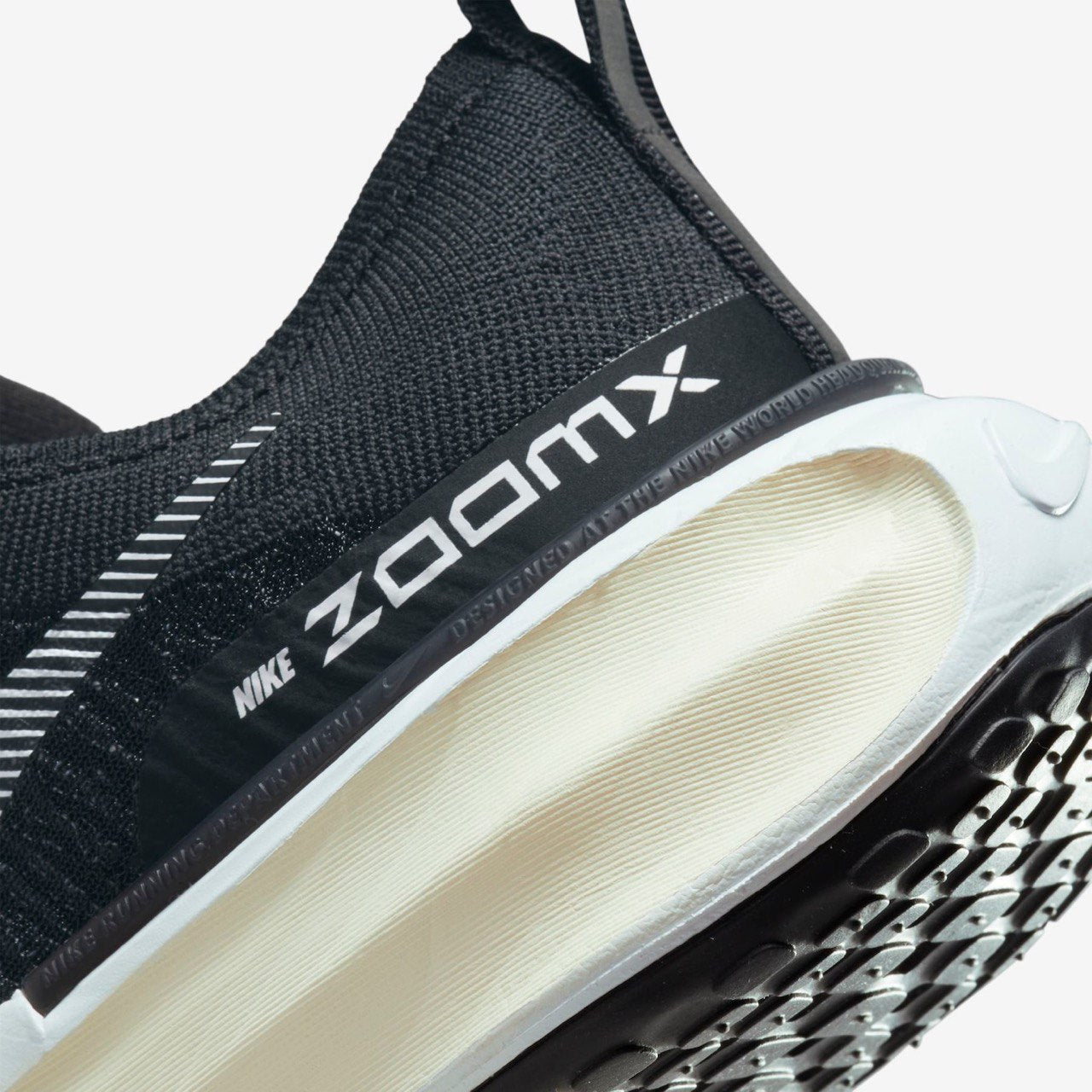 Tênis Nike Zoom X Invincible Run 3 Black White