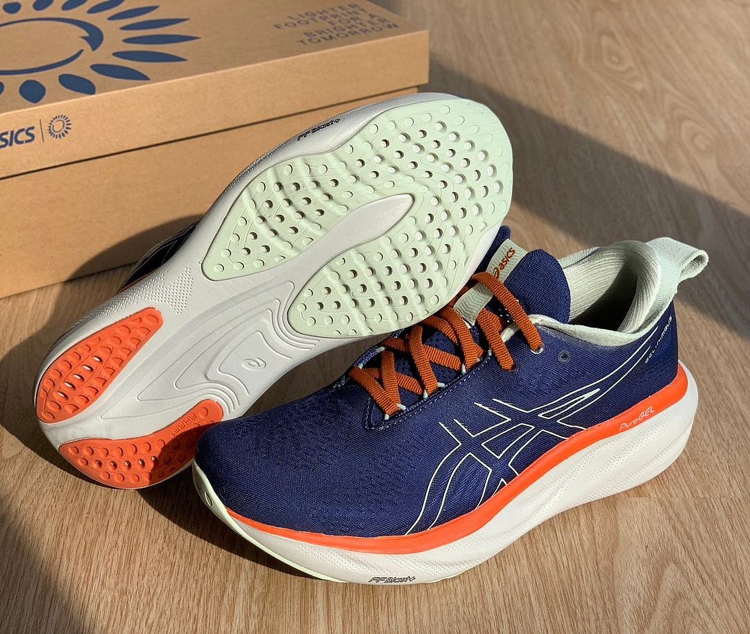 Tênis Asics Gel - Nimbus™ 25 Azul Marinho com Laranja e Branco