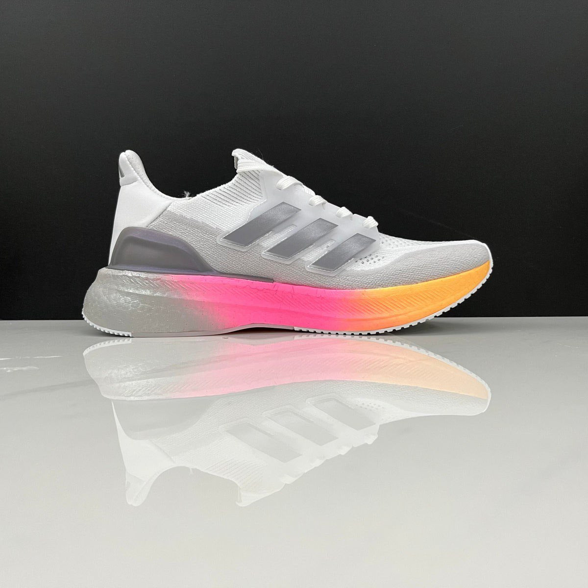 Tênis Adidas Ultraboost 5 Branco Cinza