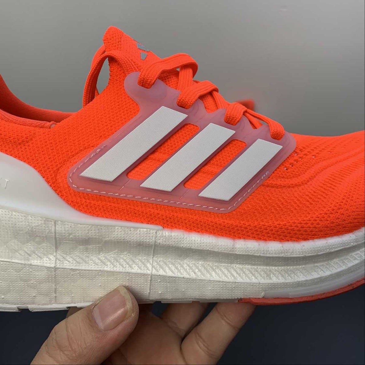 Tênis Adidas Ultraboost Light 23 Vermelho com Branco