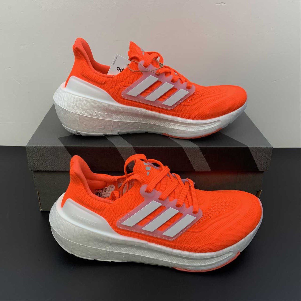 Tênis Adidas Ultraboost Light 23 Vermelho com Branco