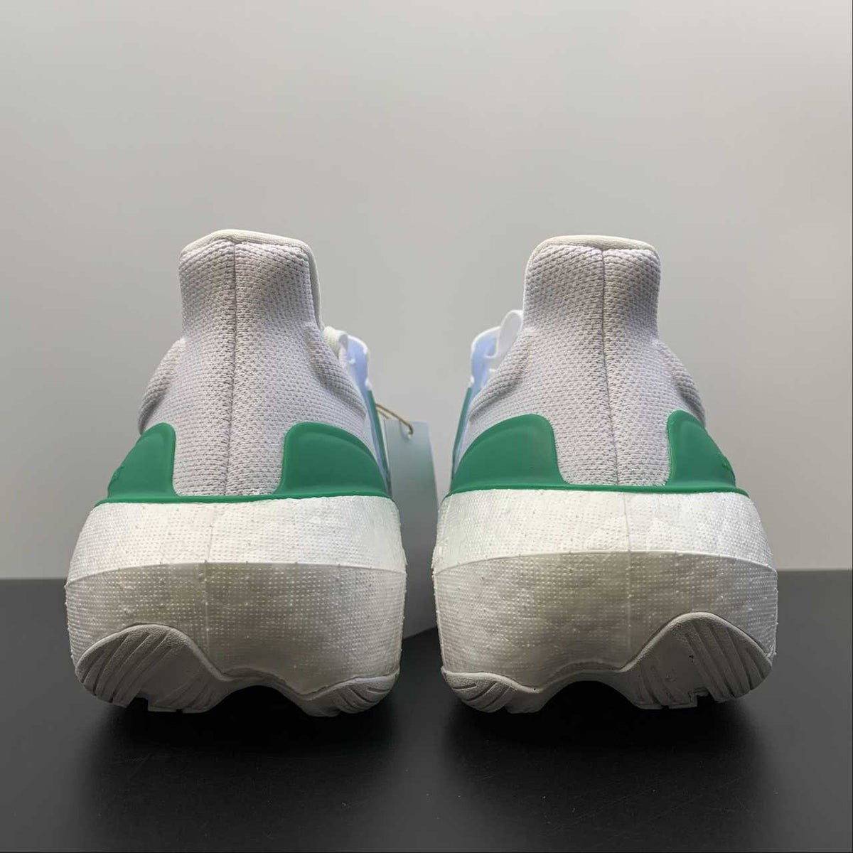 Tênis Adidas Ultraboost Light 23 Branco com Verde