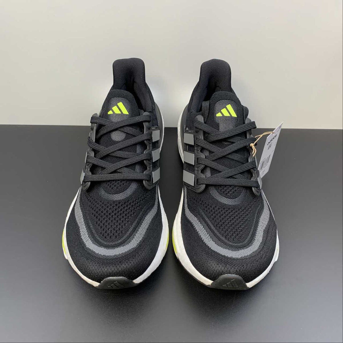 Tênis Adidas Ultraboost Light 23 Preto com Verde