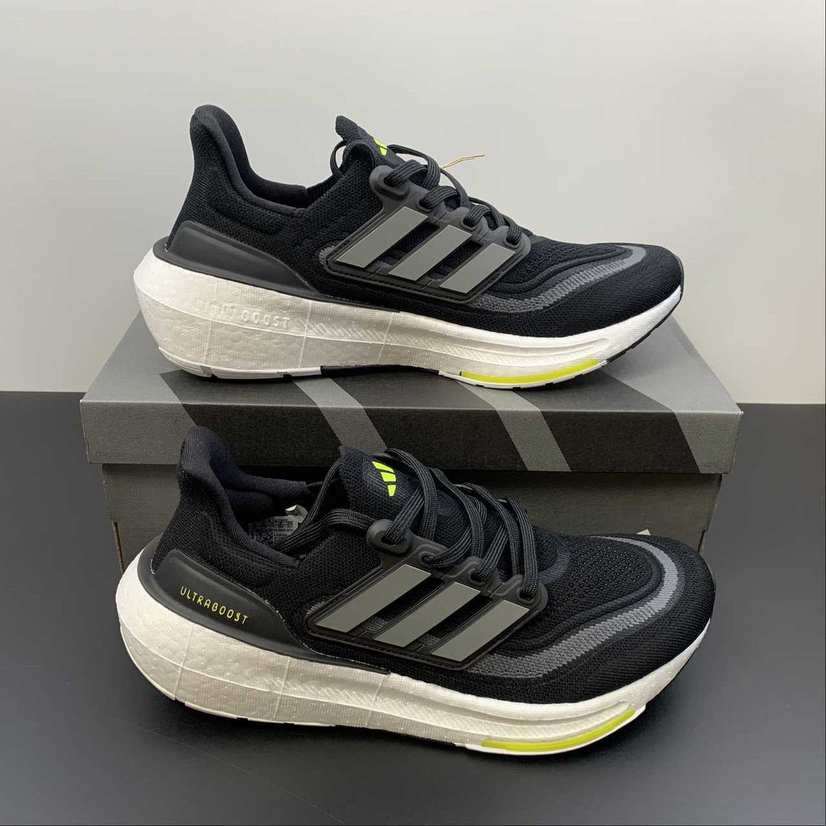 Tênis Adidas Ultraboost Light 23 Preto com Verde