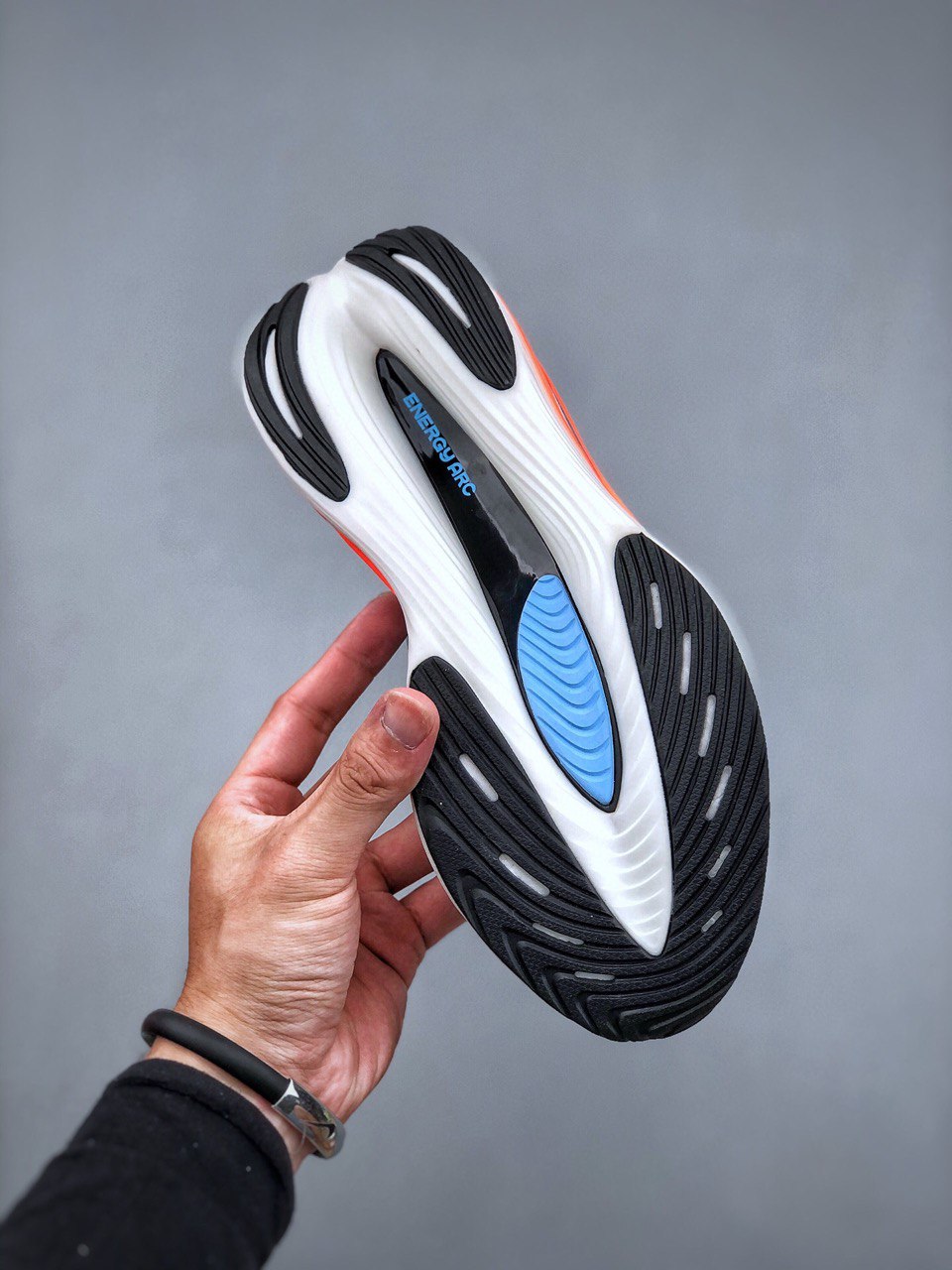 Tênis New Balance Fuelcell Supercomp Elite V3 - London